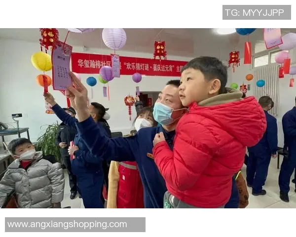 足球传奇与灯谜巧妙融合 解析球星名字背后的谜语之美